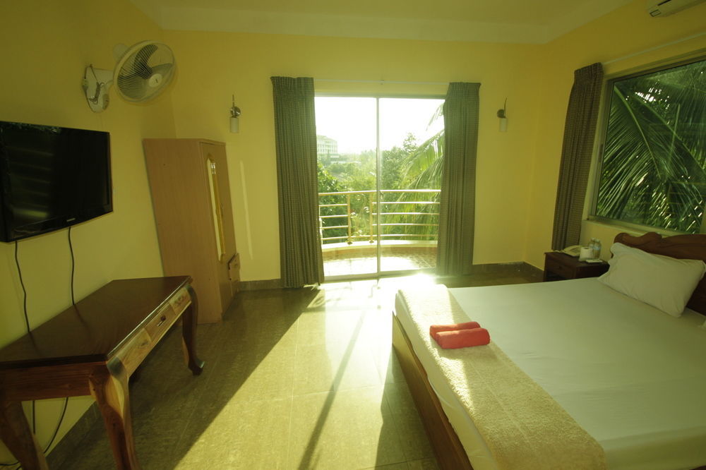 Sunday Guesthouse Sihanoukville Exterior foto